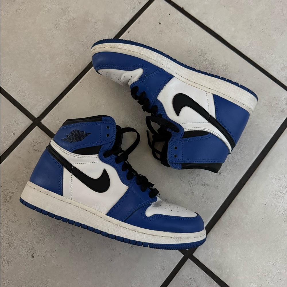 Jordan 1s kids royal blues